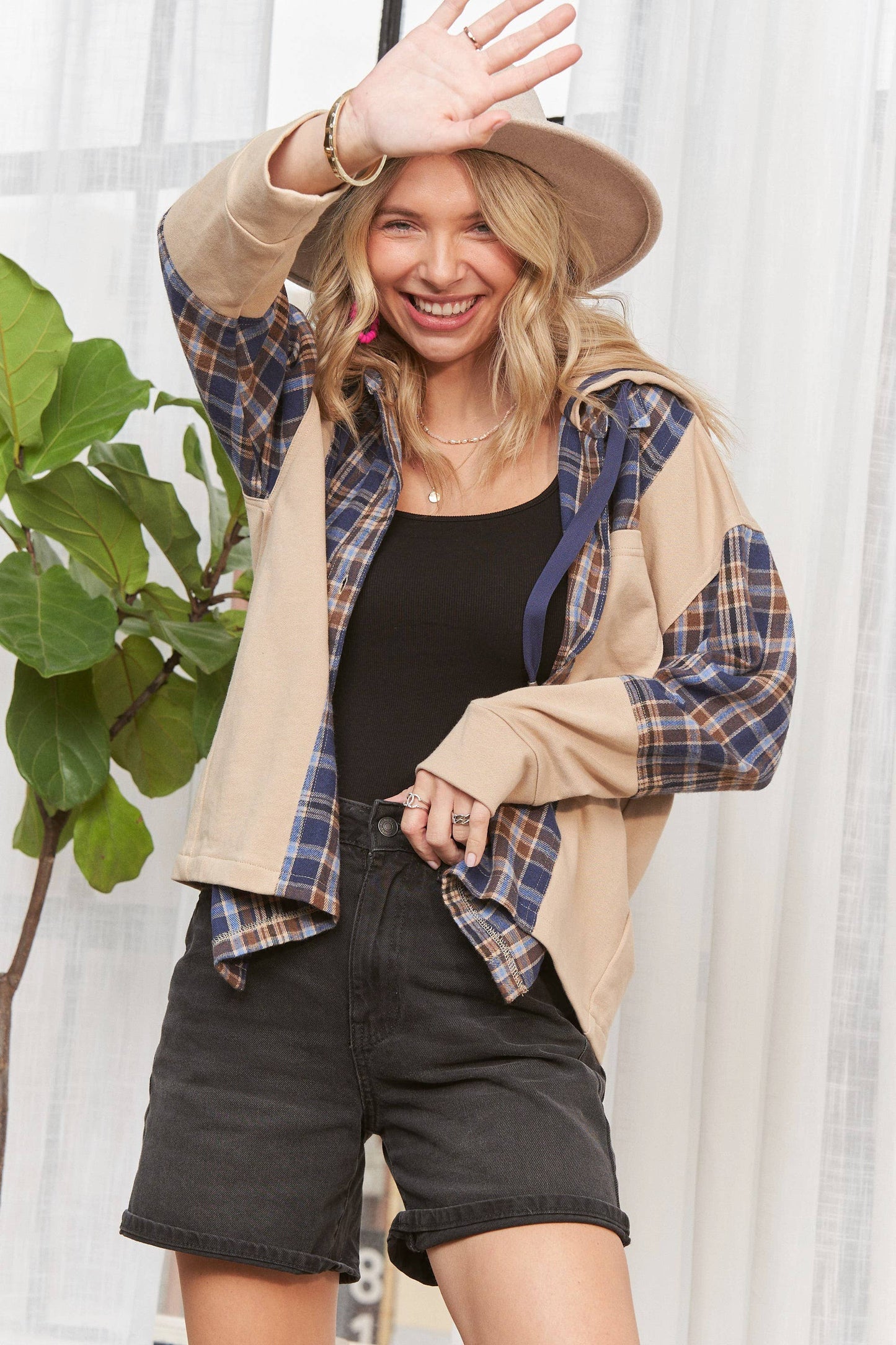 BUTTON DOWN PLAID HOODIE SHACKET