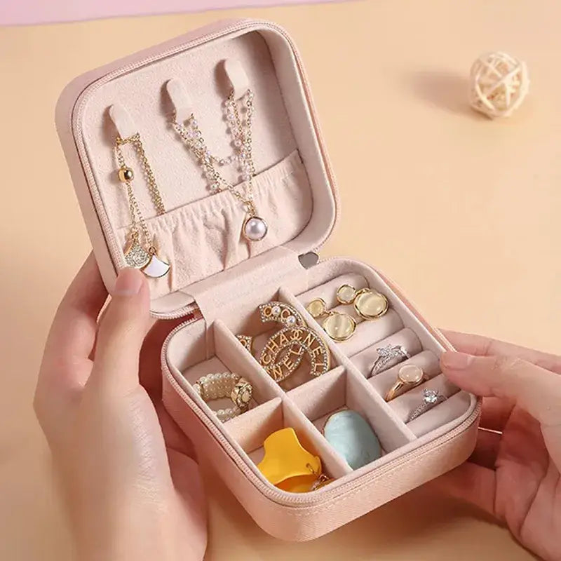 TRAVEL LEATHER JEWELRY CASE