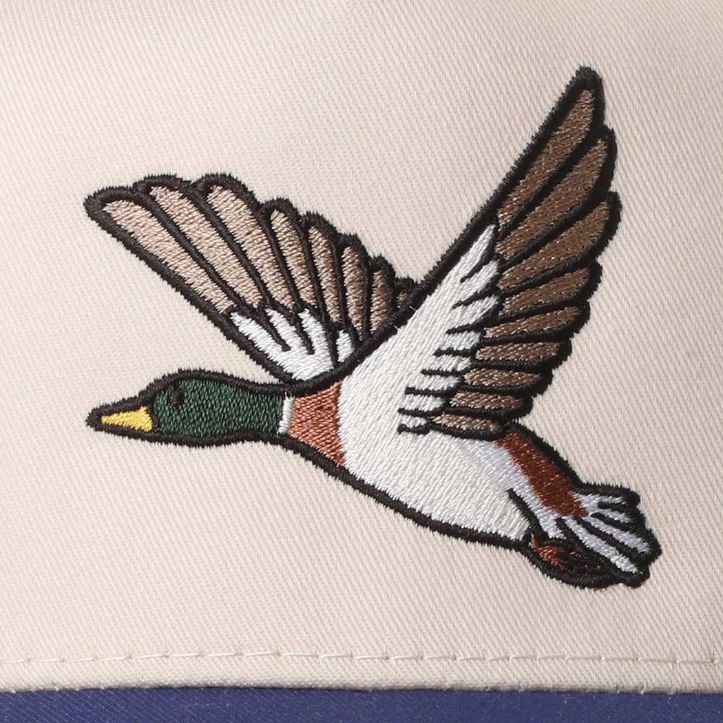 FLYING MALLARD GRAPHIC EMBROIDERED TRUCKER HAT