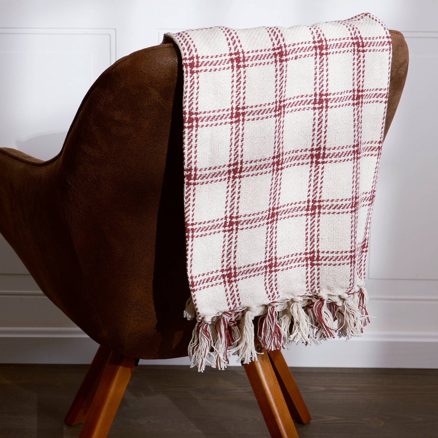 BURGUNDY PLAID THROW