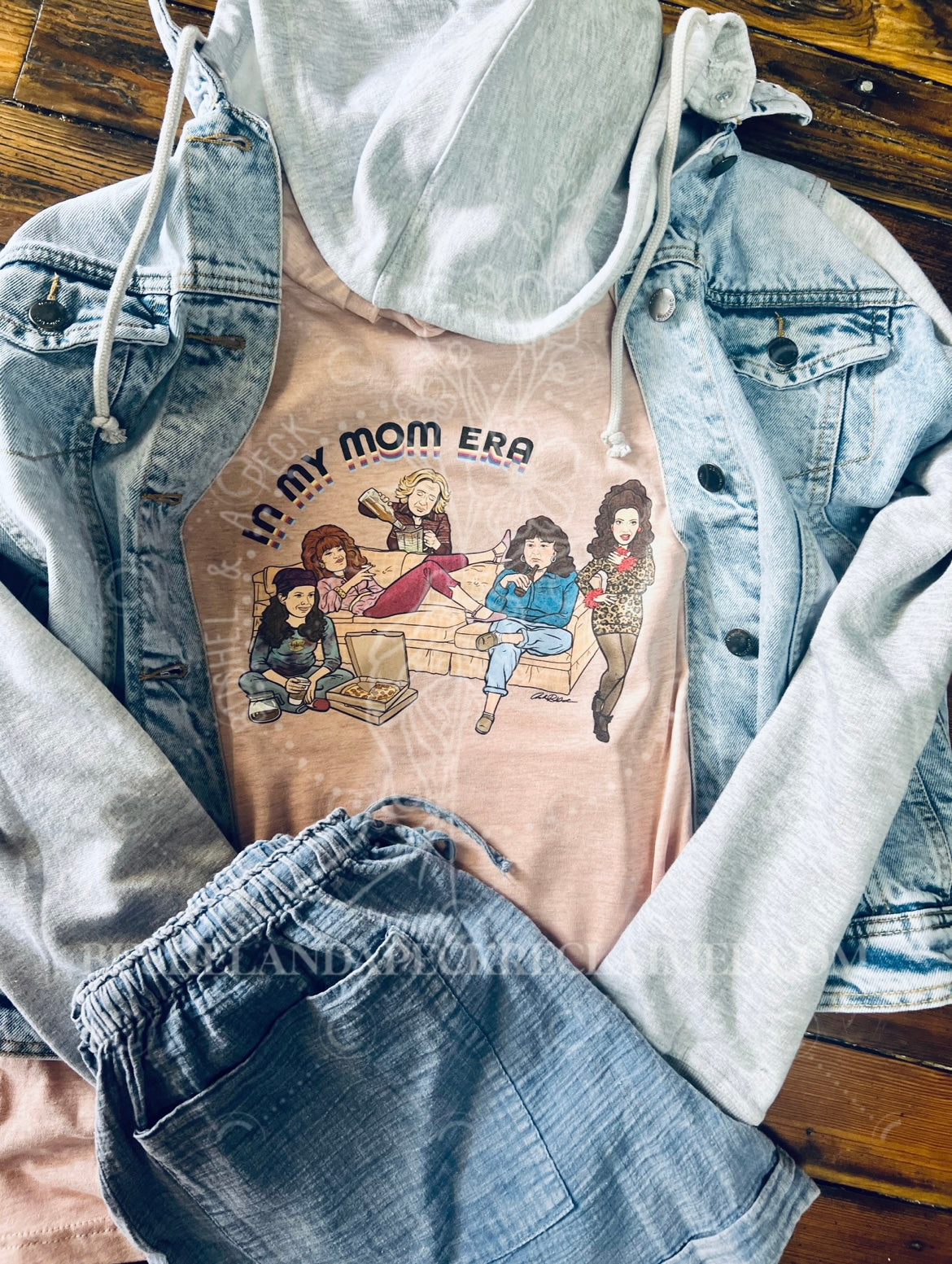 IN MY MOM ERA - SITCOM MOMS