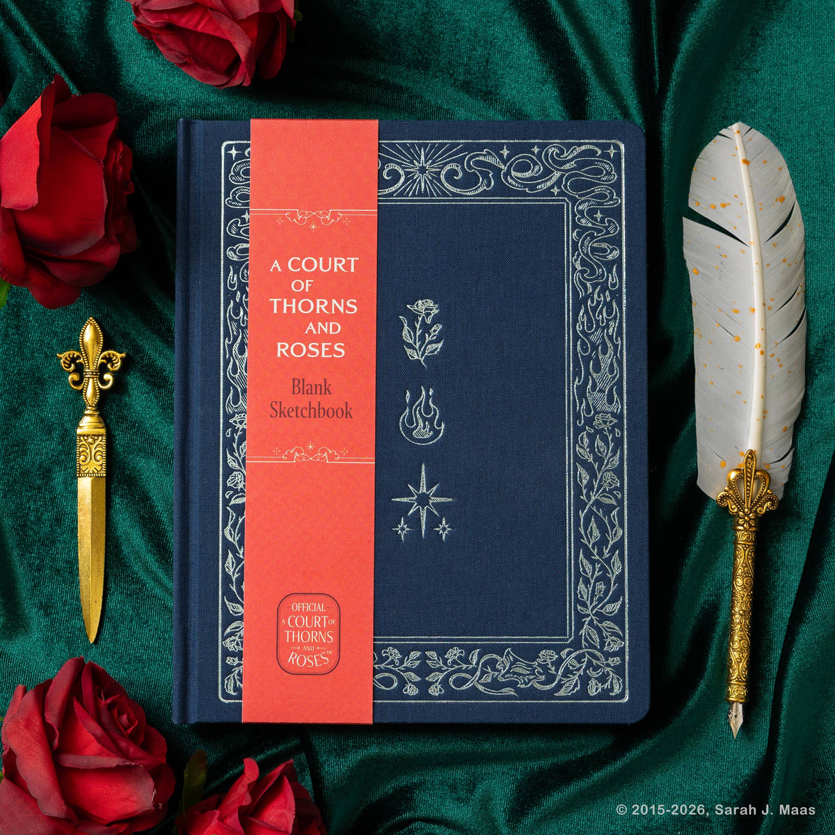 Chronicle Books - A Court of Thorns and Roses Official Sketchbook (Flowers, Flames, and Stars)