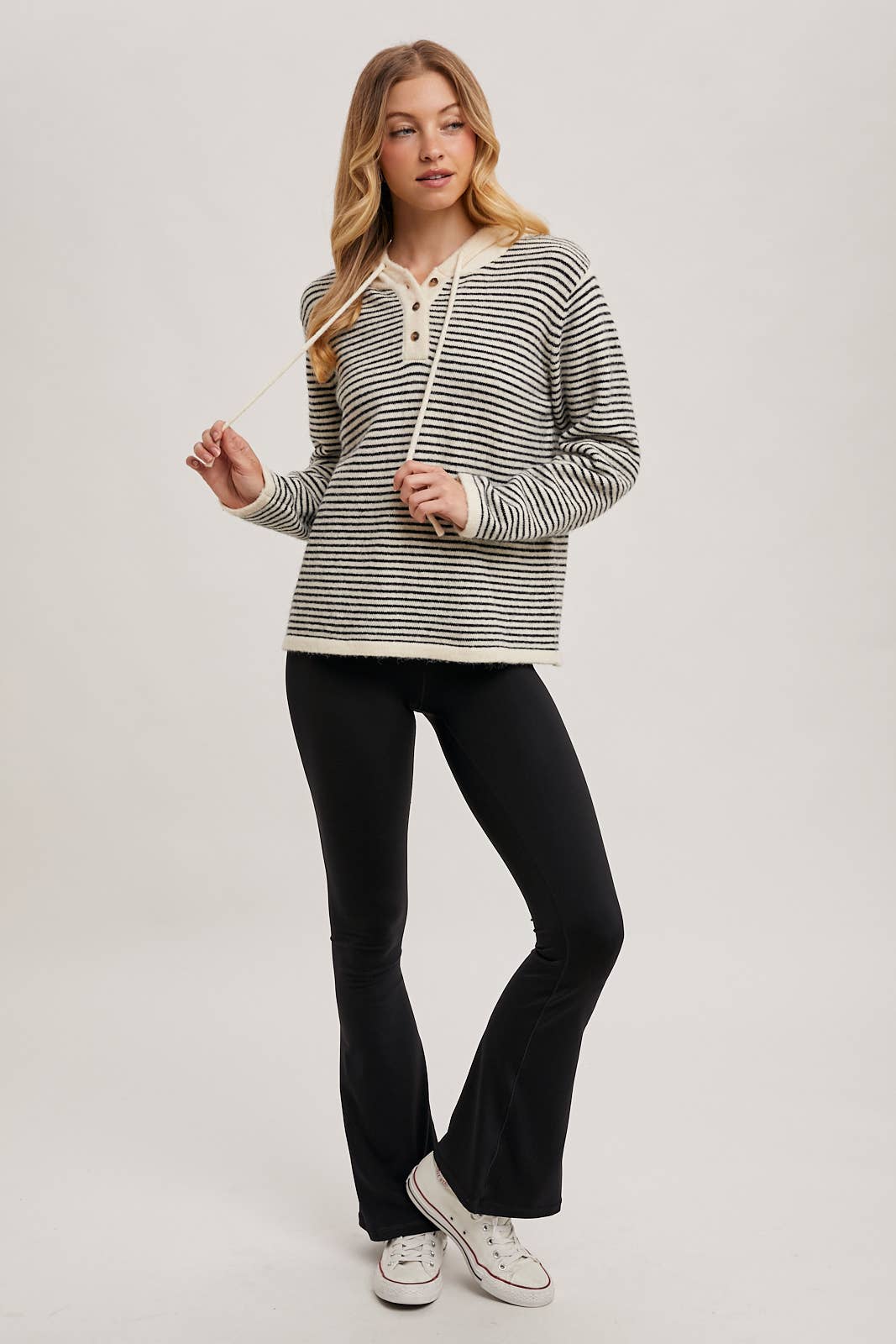 Bluivy - HENLEY SWEATER WITH HOODIE: MOCHA/CREAM / S