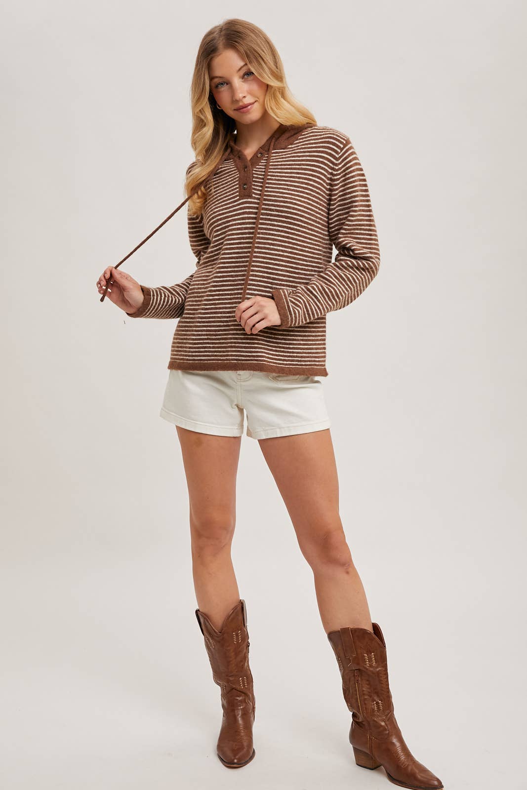 Bluivy - HENLEY SWEATER WITH HOODIE: MOCHA/CREAM / S