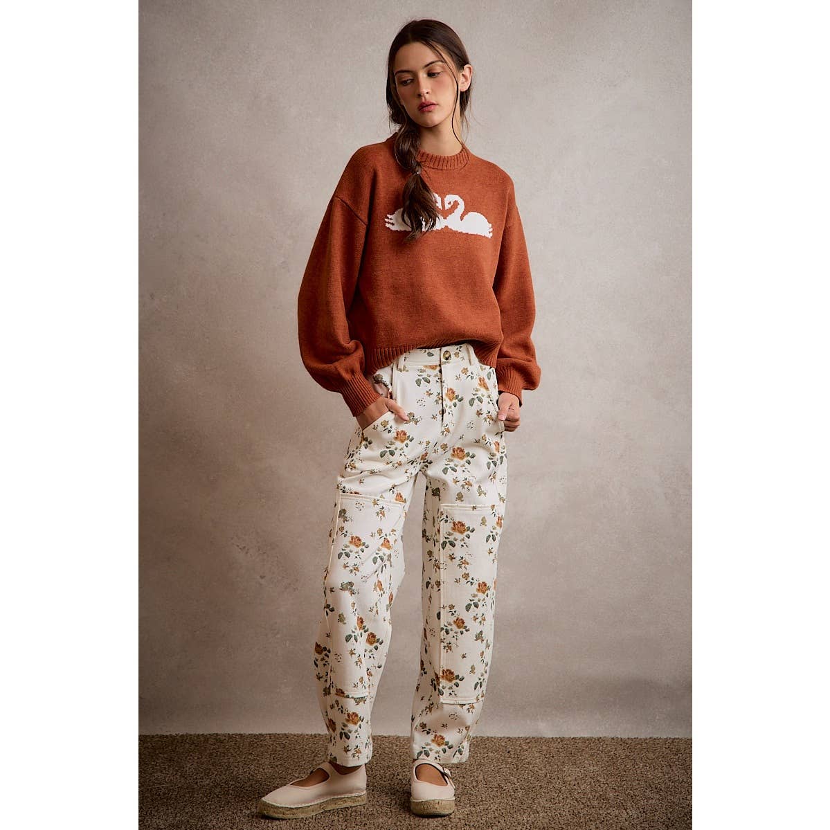 SWAN CREW NECK LONG SLEEVE SWEATER TOP