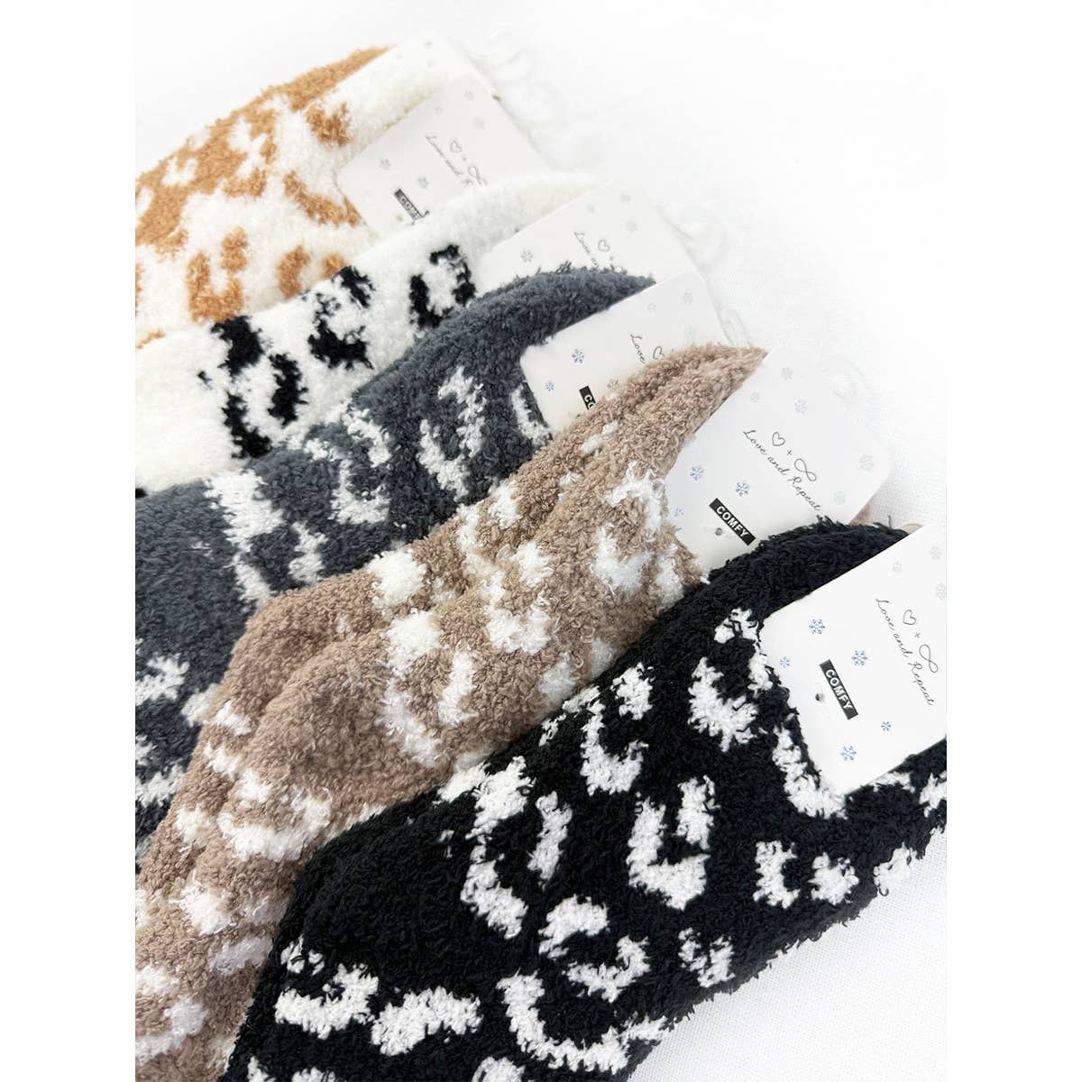Love and Repeat - Plush Cozy Leopard Socks: MIX COLOR / ONE(12)