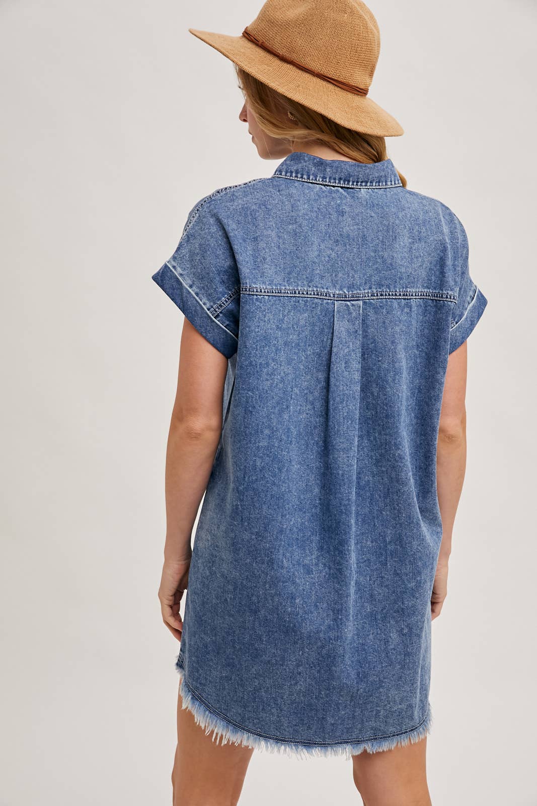 Bluivy - FRAYED HEM DENIM SHIRT DRESS: MED.WASH / M