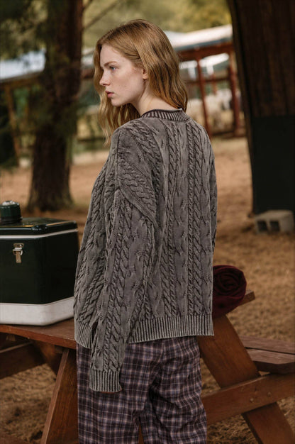 Blu Pepper - WASHED PATTERN CABLE KNIT BUTTON DOWN CARDIGAN: LIGHT KHAKI