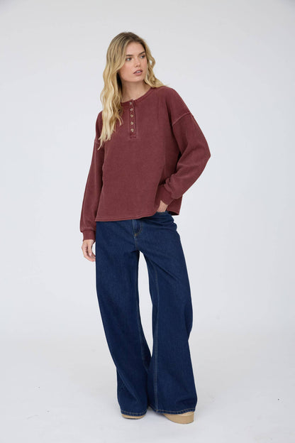 HENLEY RIBBED BOXY LONG SLEEVE WASHED KNIT TOP