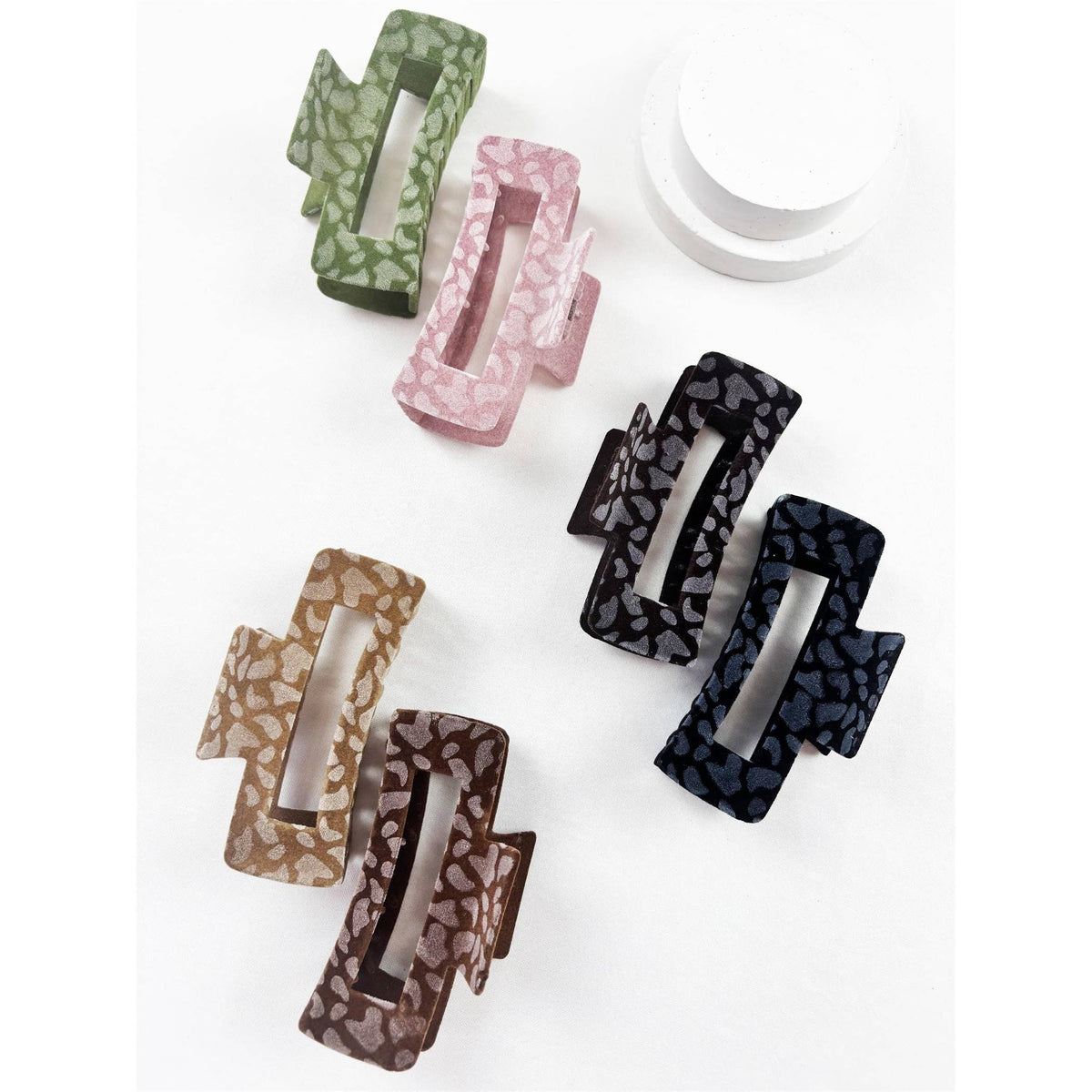 Love and Repeat - Leopard Flocked Velvet Rectangle Claw Clip: MIX COLOR / ONE(12)