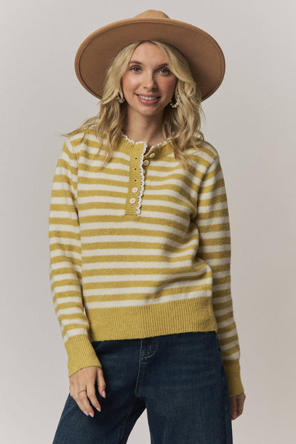 VINTAGE STRIPED HENLEY KNIT SWEATER: MUSTARD