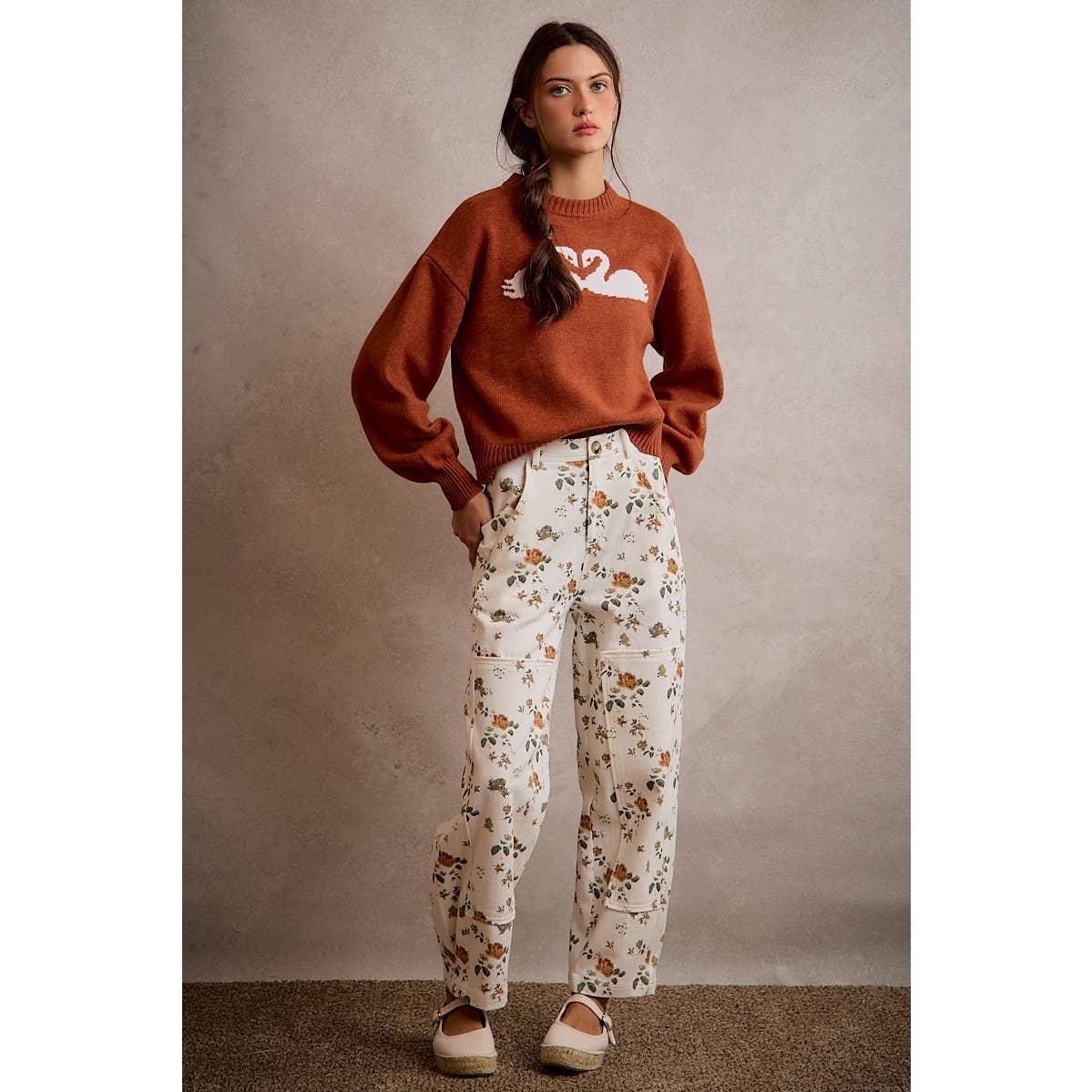 SWAN CREW NECK LONG SLEEVE SWEATER TOP