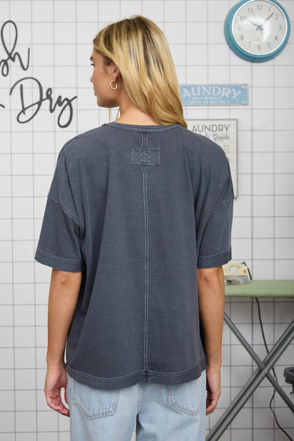 WASHED EXPOSED SEAM RELAXED KNIT T-SHIRT: NAVY
