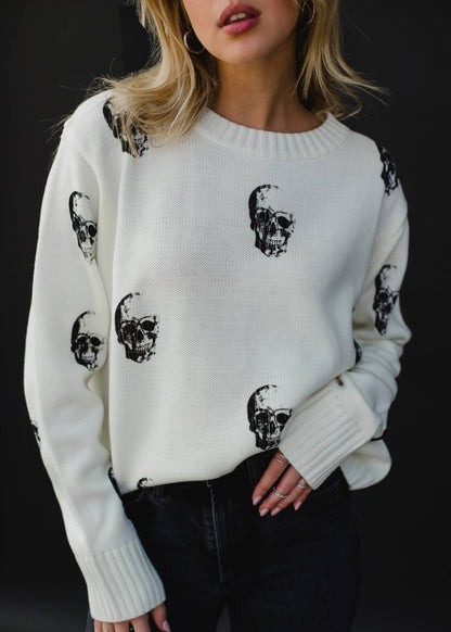 CREAM SKULL SWEATER