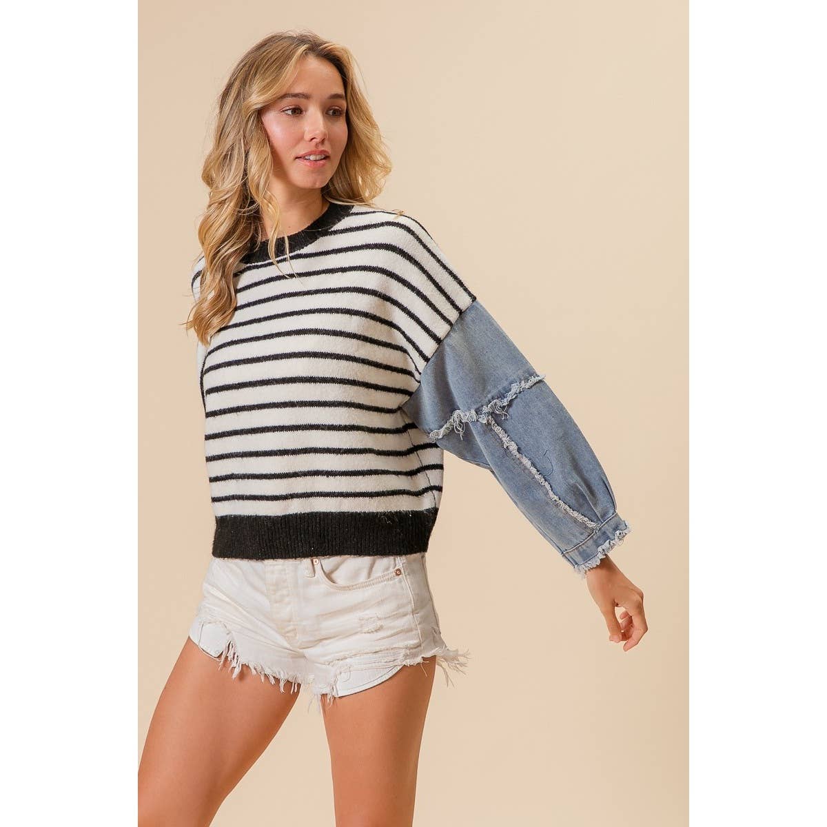 WASHED DENIM SLEEVE STRIPED SWEATER