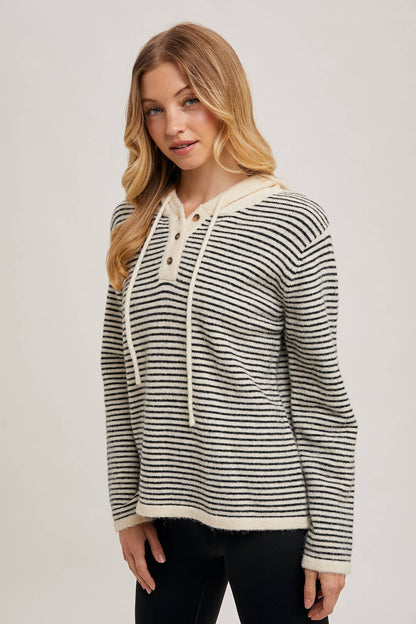 Bluivy - HENLEY SWEATER WITH HOODIE: MOCHA/CREAM / S