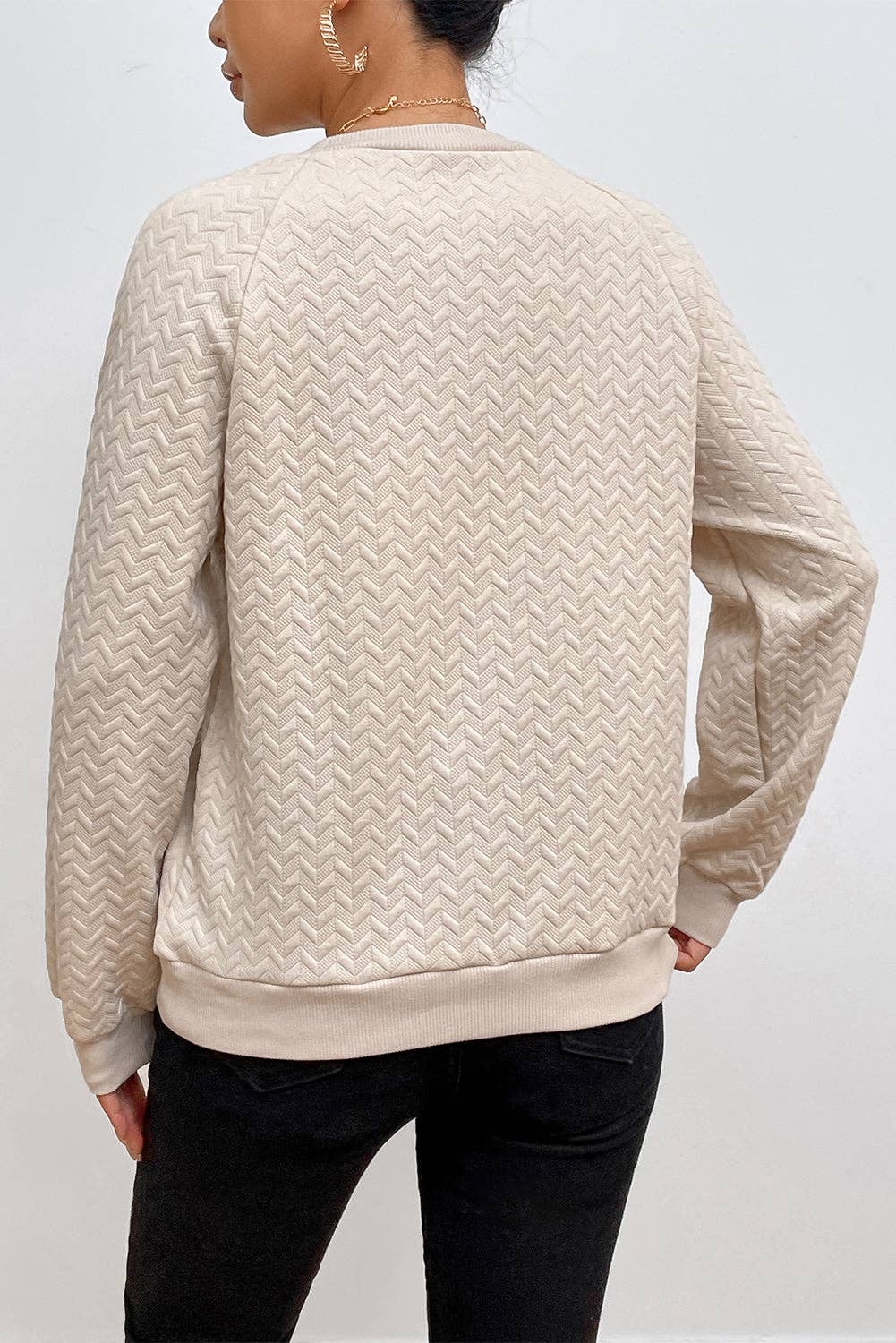 BEIGE TEXTURED RAGLAN PULLOVER