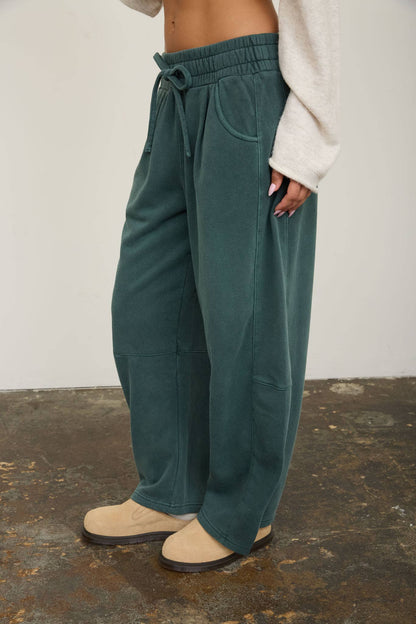 Blu Pepper - SMOCKED WAIST DRAWSTRING BARREL LEG SWEATPANTS: VINTAGE BLUE