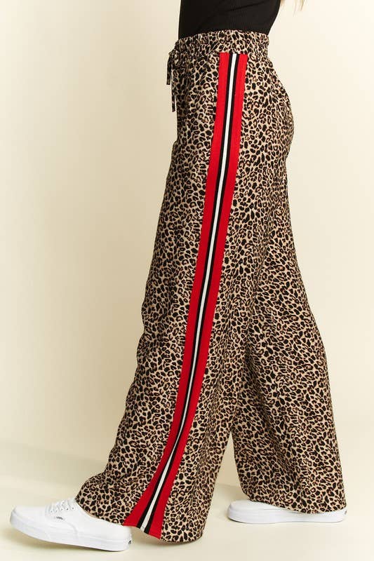 LEOPARD CONTRAST TROUSER RED PANEL