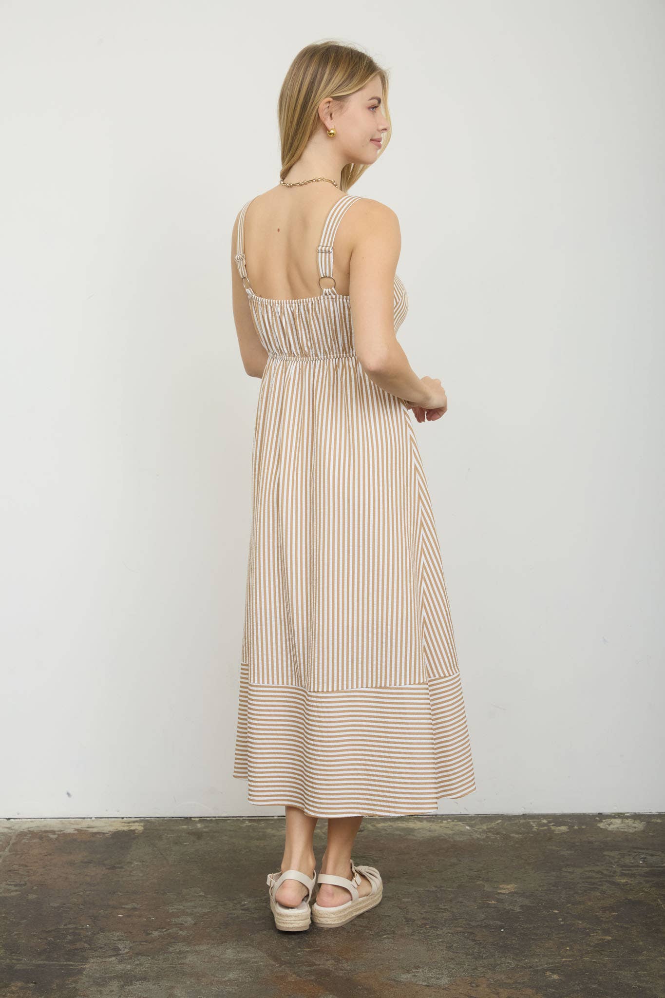 STRIPE SWEETHEART BUTTON DOWN SLEEVELESS MIDI DRESS KHAKI