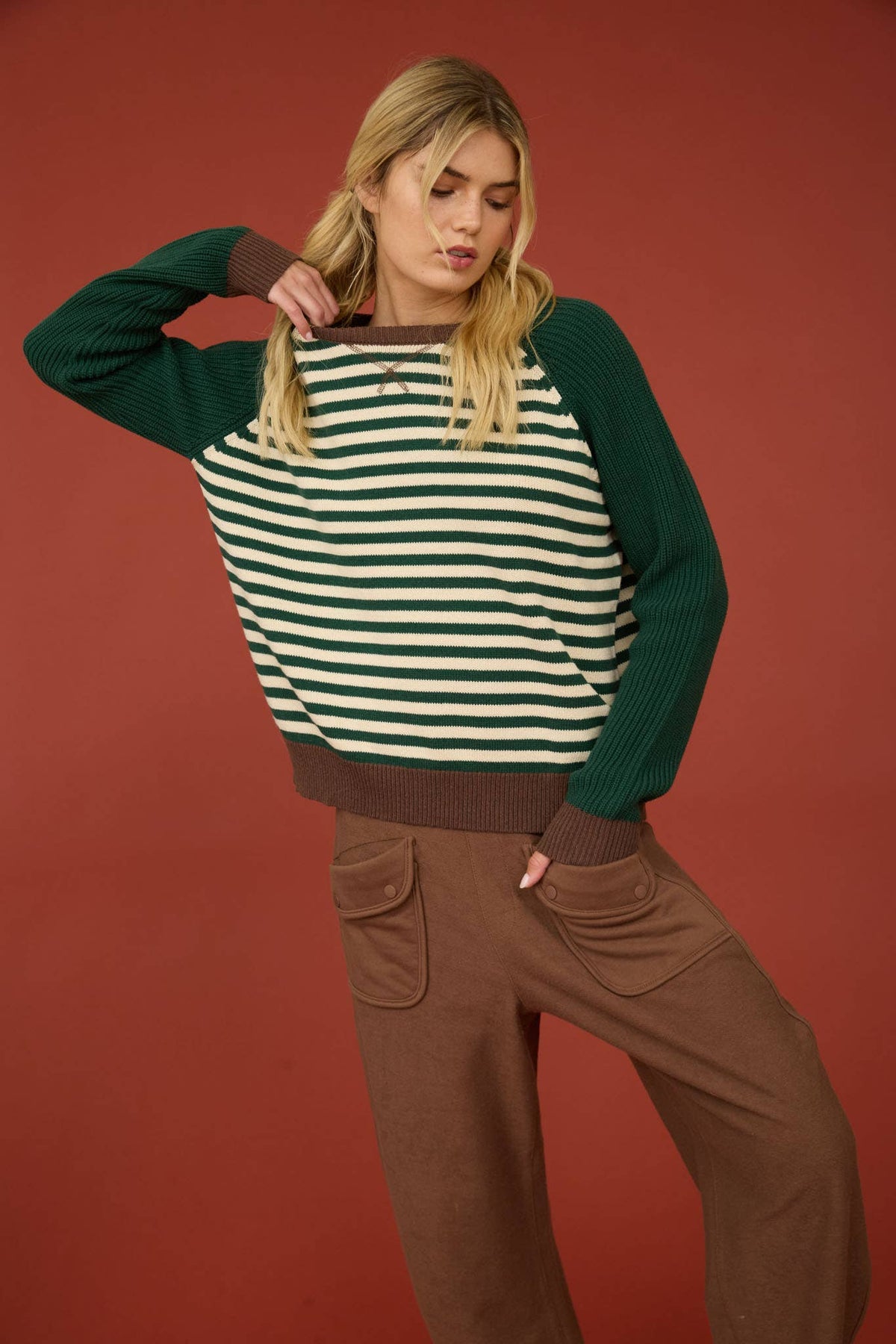 HUNTER GREEN STRIPED COLORBLOCK RAGLAN LONG SLEEVE CREW SWEATER