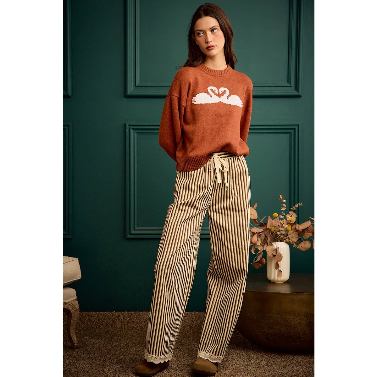 SWAN CREW NECK LONG SLEEVE SWEATER TOP