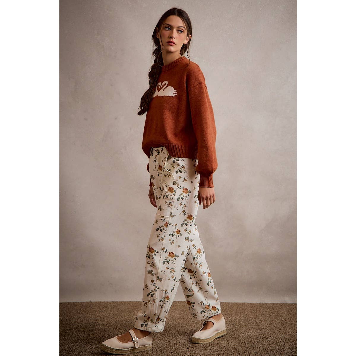 SWAN CREW NECK LONG SLEEVE SWEATER TOP