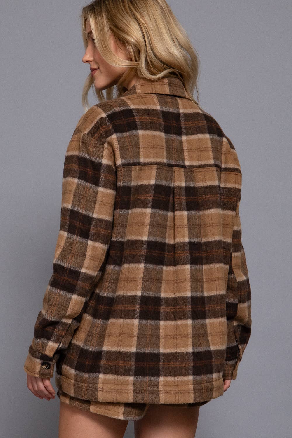 LONG SLEEVE INSIDE FAUX FUR PLAID JACKET