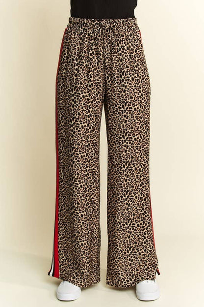 LEOPARD CONTRAST TROUSER RED PANEL