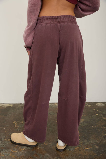 Blu Pepper - SMOCKED WAIST DRAWSTRING BARREL LEG SWEATPANTS: VINTAGE BLUE