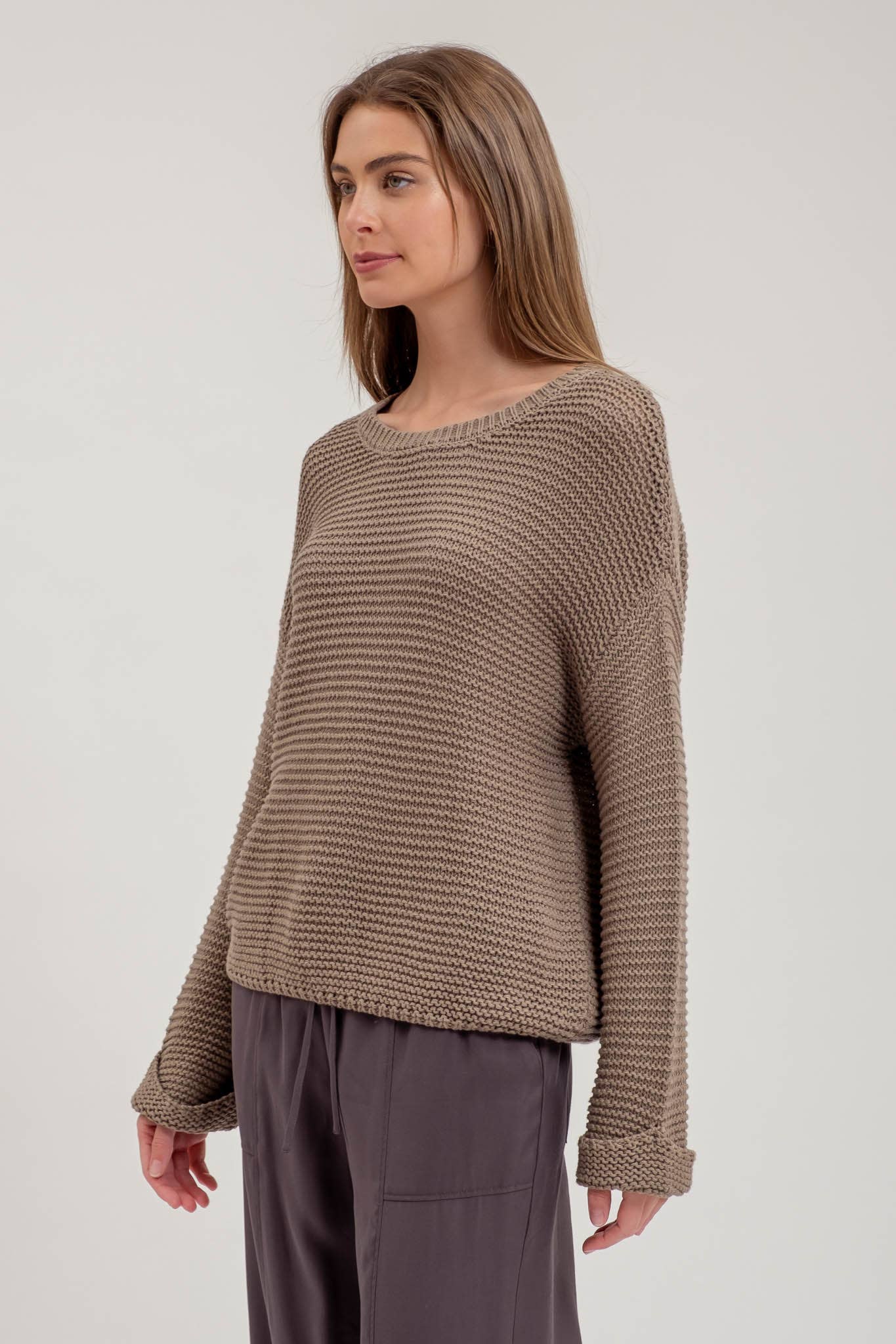 CHUNKY KNIT LONG CUFF SLEEVE PULLOVER SWEATER: OLIVE