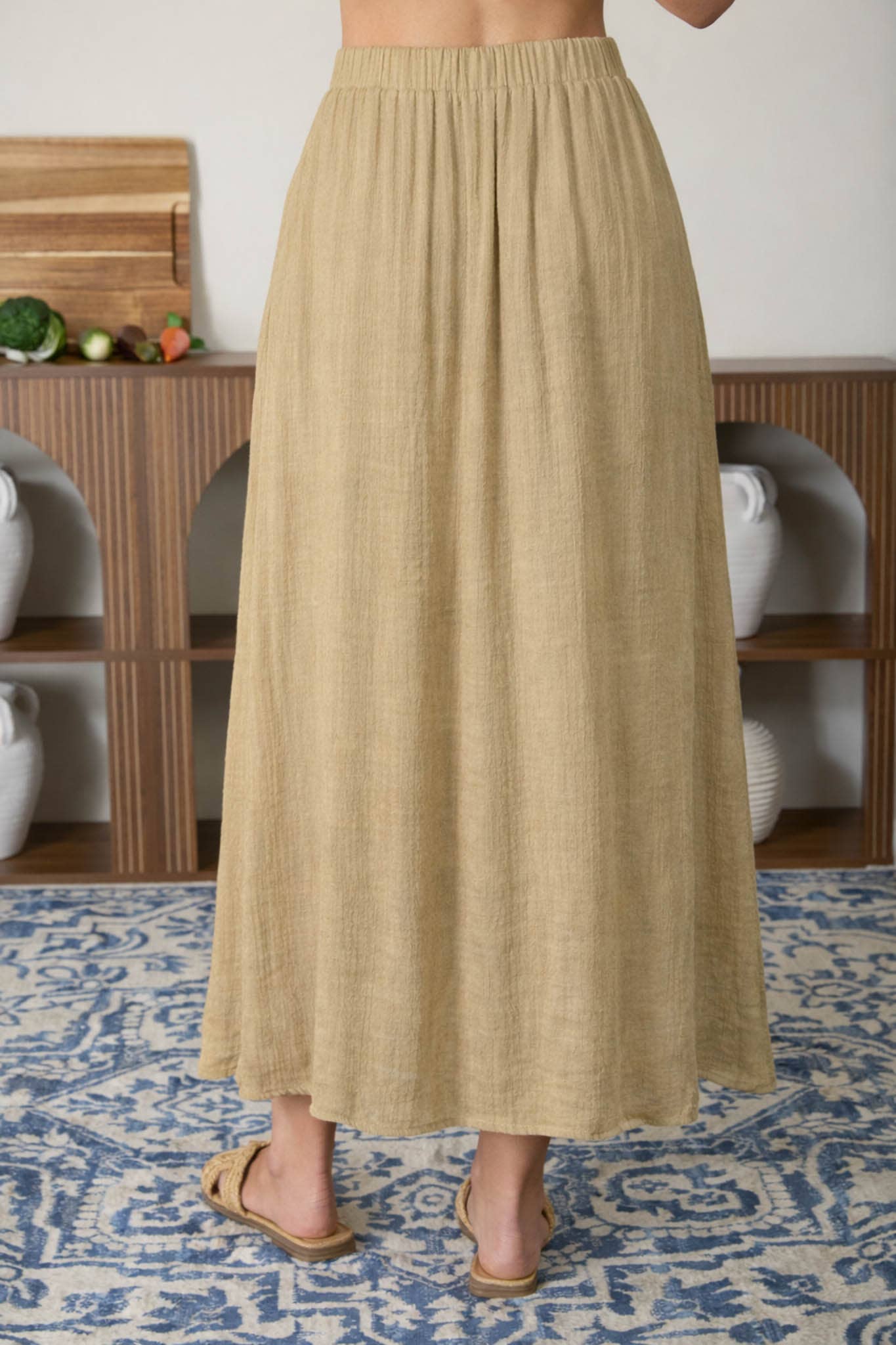 TEXTURED FRONT BUTTON DETAIL MIDI SKIRT