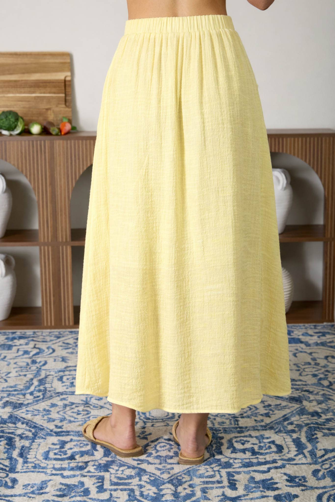 TEXTURED FRONT BUTTON DETAIL MIDI SKIRT