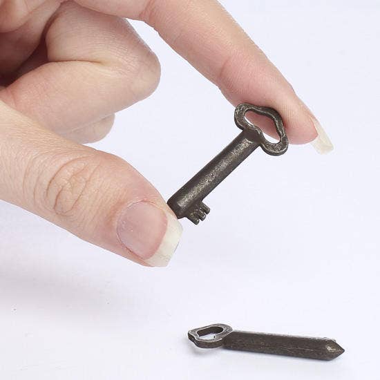 Factory Direct Craft - 1-3/8" Vintage Look Triangle Metal Skeleton Keys (Pack of 2)