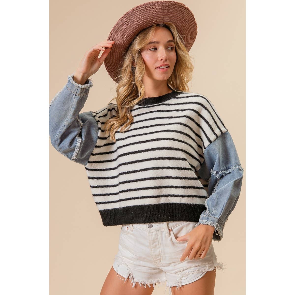 WASHED DENIM SLEEVE STRIPED SWEATER