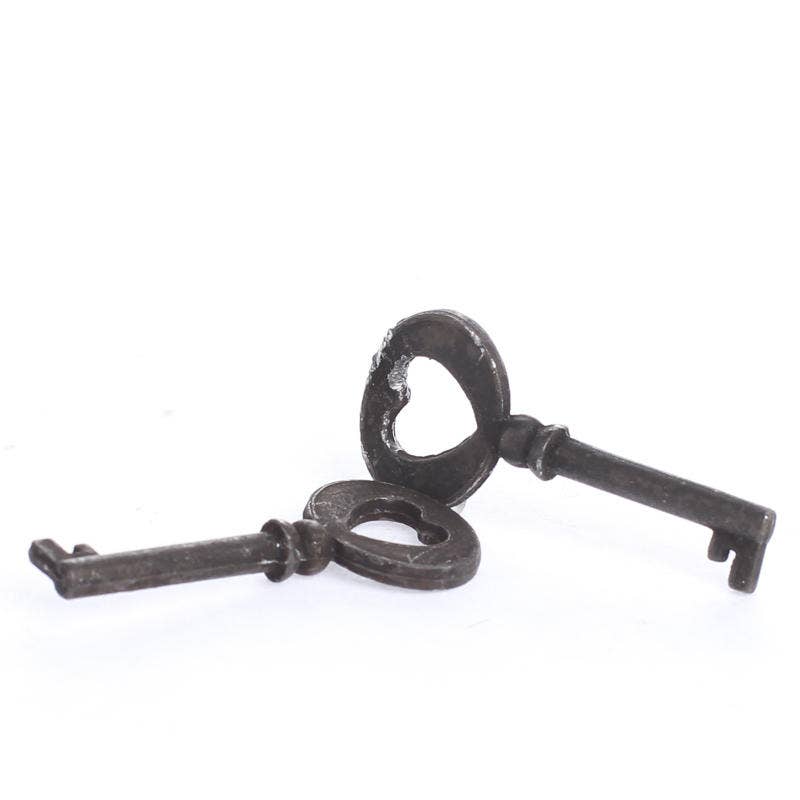 Factory Direct Craft - 1-3/8" Vintage Look Heart Skeleton Keys (Pack of 2 keys)