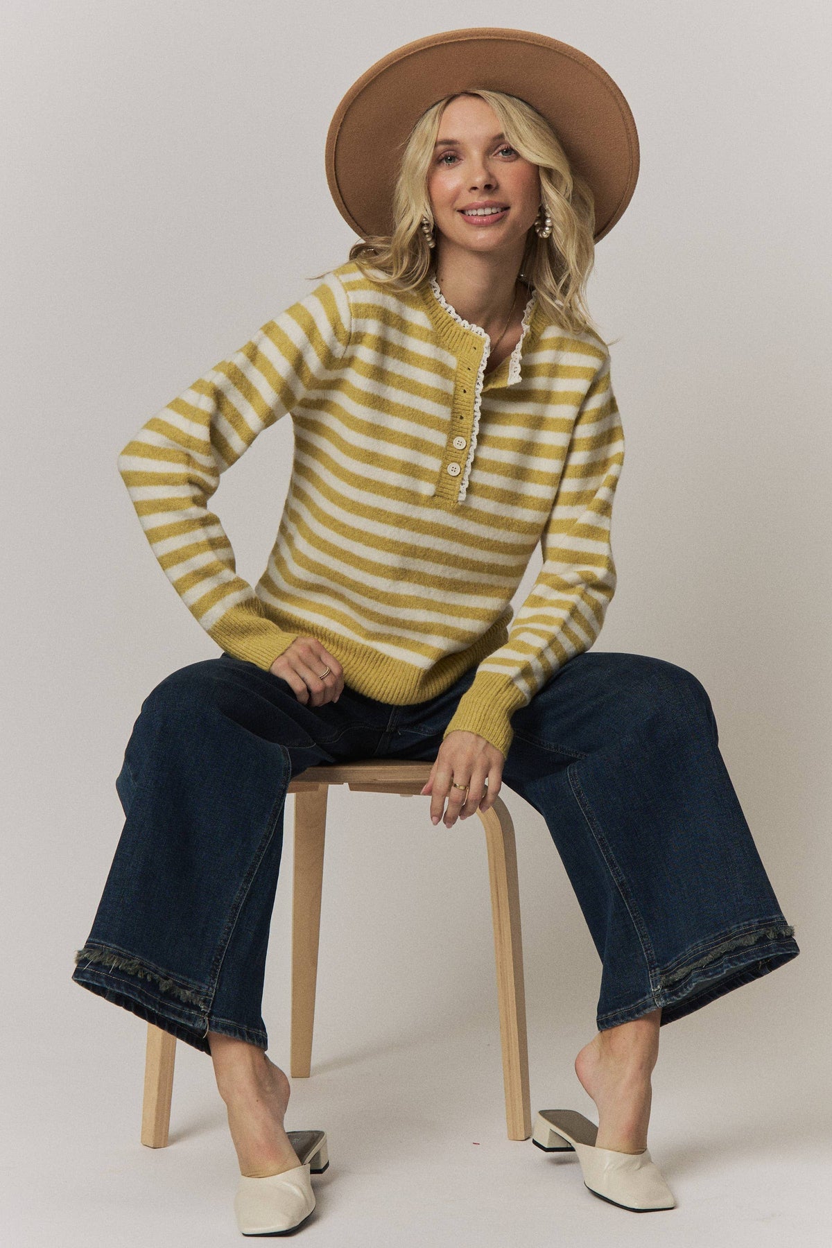 VINTAGE STRIPED HENLEY KNIT SWEATER: MUSTARD