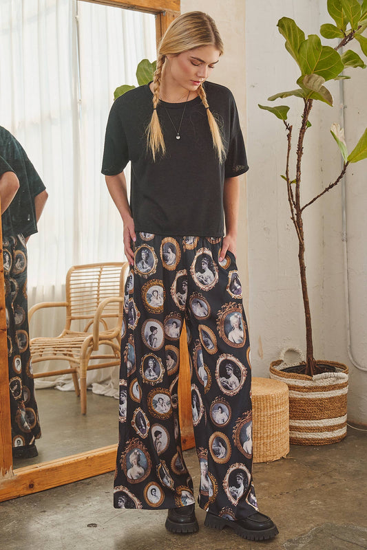 JADE BY JANE - VINTAGE PORTRAIT PRINT WIDE LEG PANTS: Black / L