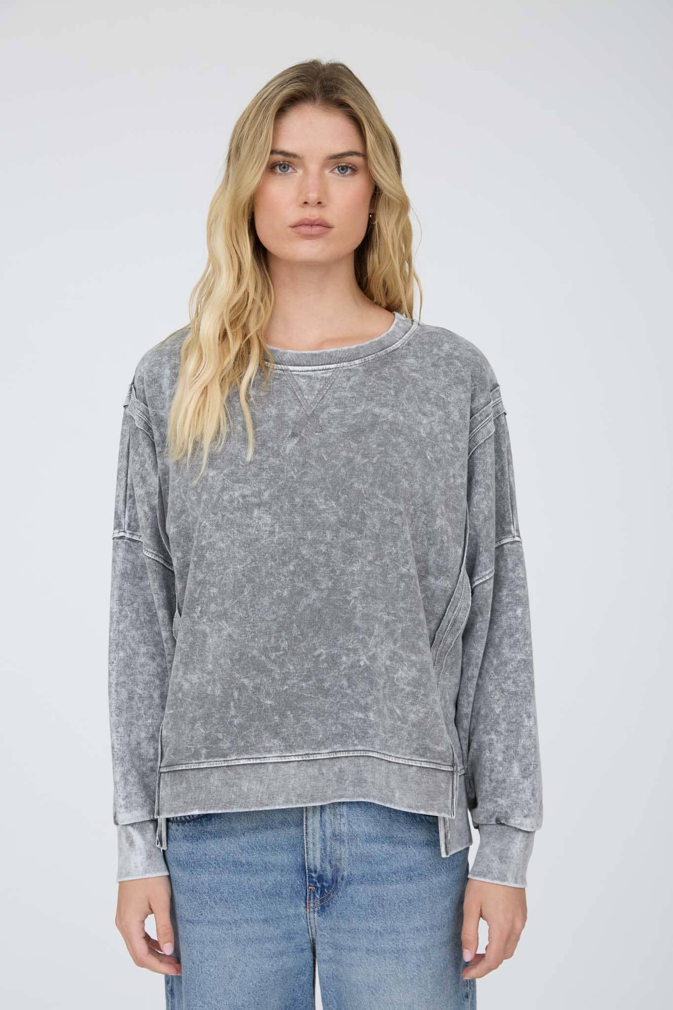Blu Pepper - ACID WASH LONG SLEEVE SIDE SLIT KNIT TOP: INDIGO BLUE