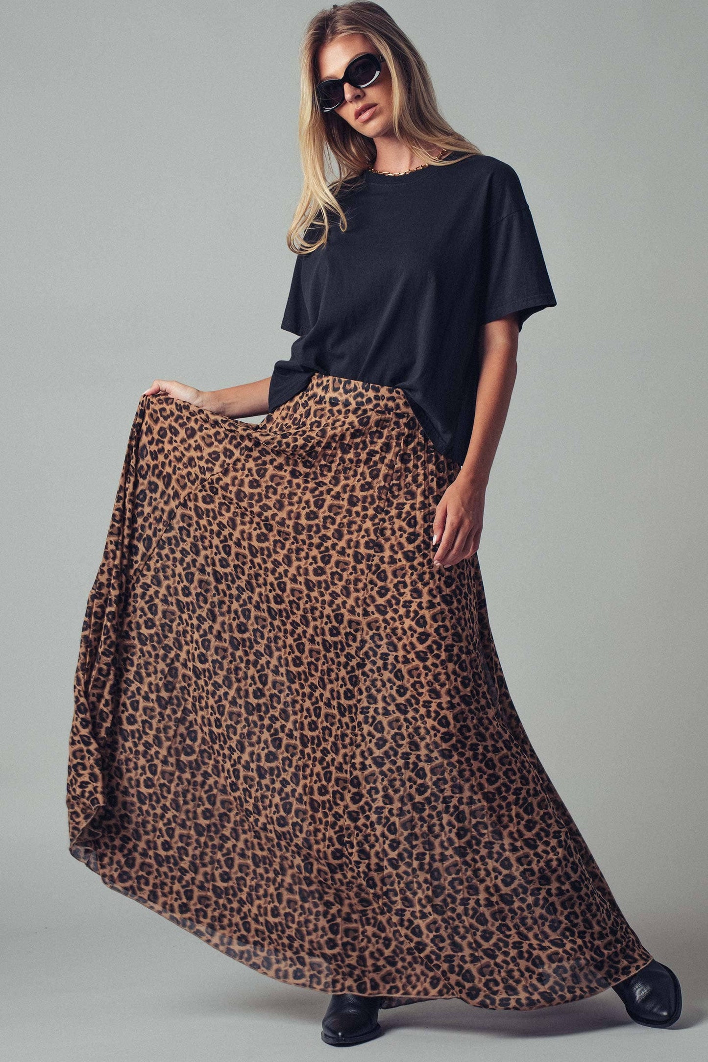LEOPARD PRINT PLEATED MIDI