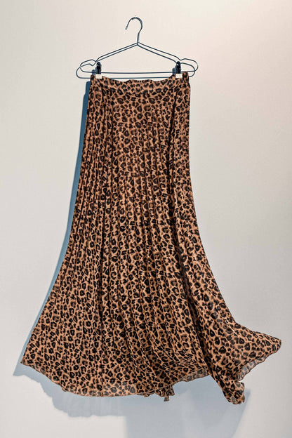 LEOPARD PRINT PLEATED MIDI