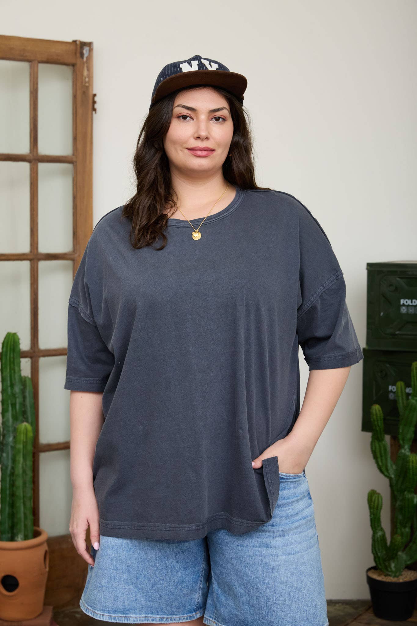PLUS WASHED EXPOSED SEAM RELAXED KNIT T-SHIRT: NAVY