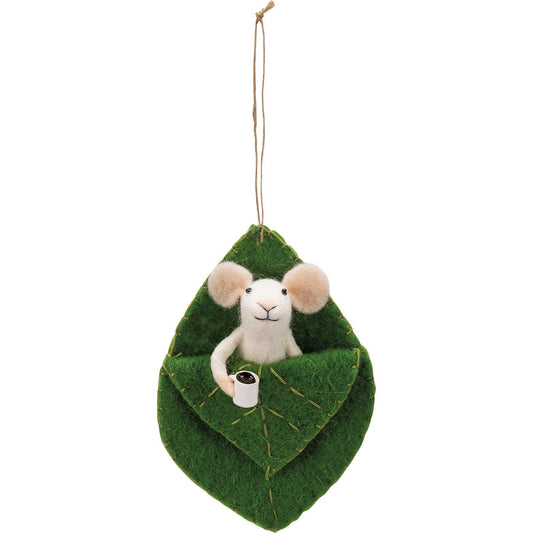 MOUSE IN LEAF BED CRITTTER ORNAMENT