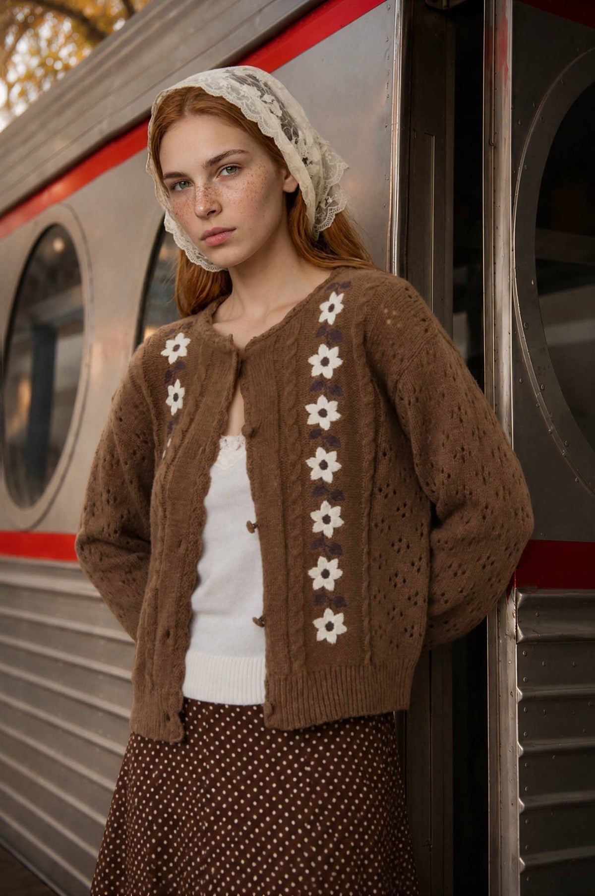 Blu Pepper - FLORAL EMBROIDERY CROCHET KNIT DETAIL CARDIGAN: CREAM