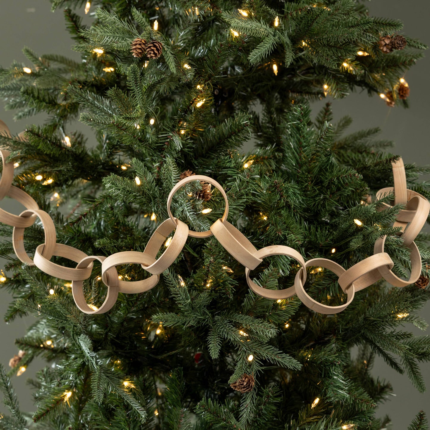Ragon House - WOOD CHAIN GARLAND