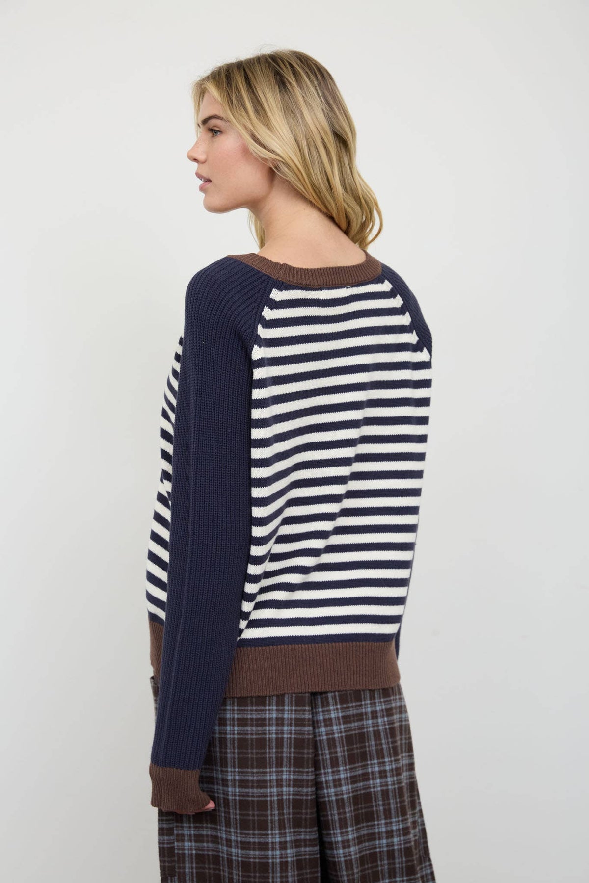 Blu Pepper - STRIPED COLORBLOCK RAGLAN LONG SLEEVE CREW SWEATER: NAVY