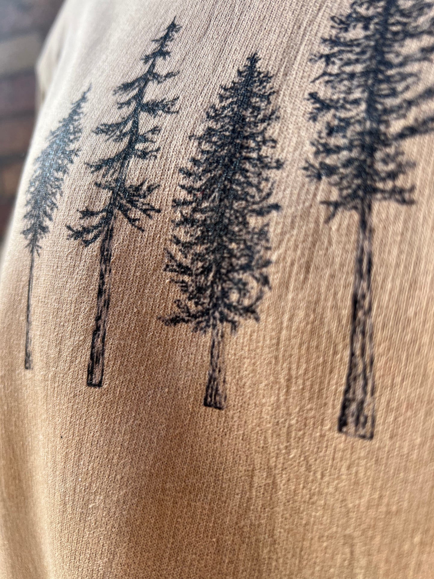 TREE LINE CREWNECK