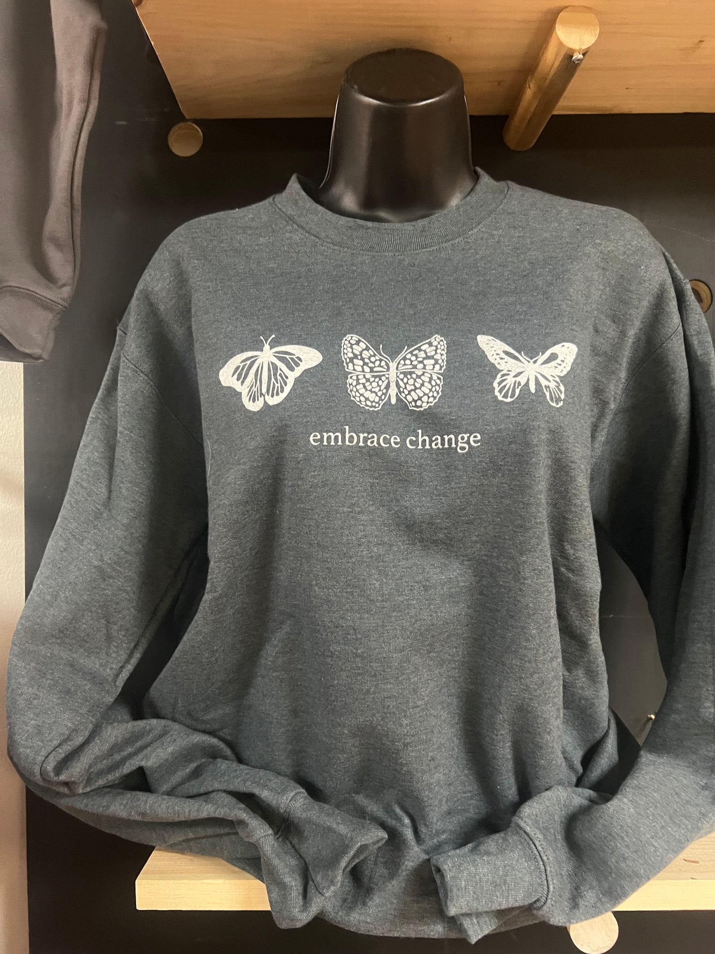 EMBRACE CHANGE CREWNECK