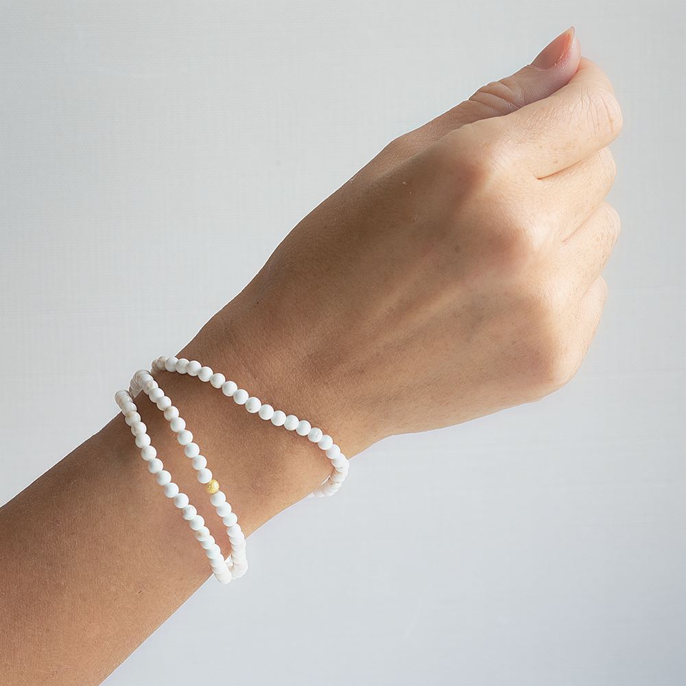 WHITE CORE GEM BEAD BRACELET