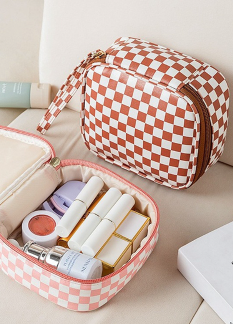 CHECKERED COSMETIC MAKEUP TRAVEL CASE